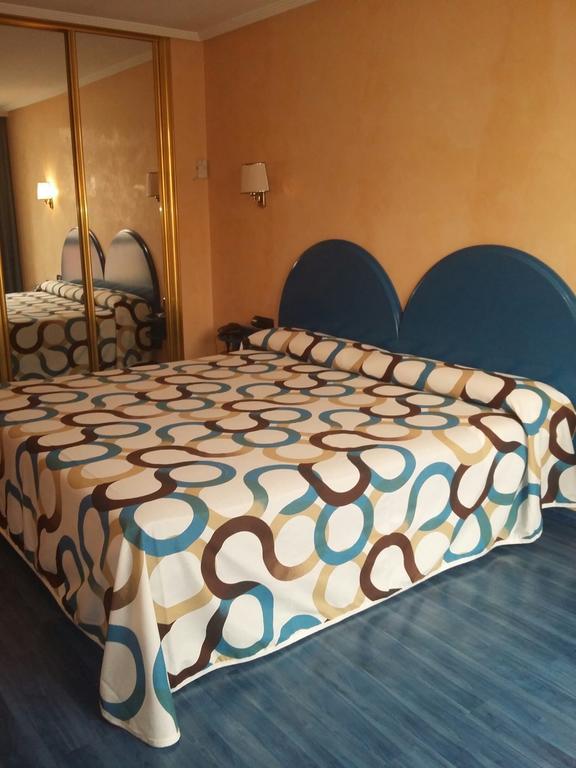 Hotel Villapaloma La Virgen del Camino Pokój zdjęcie